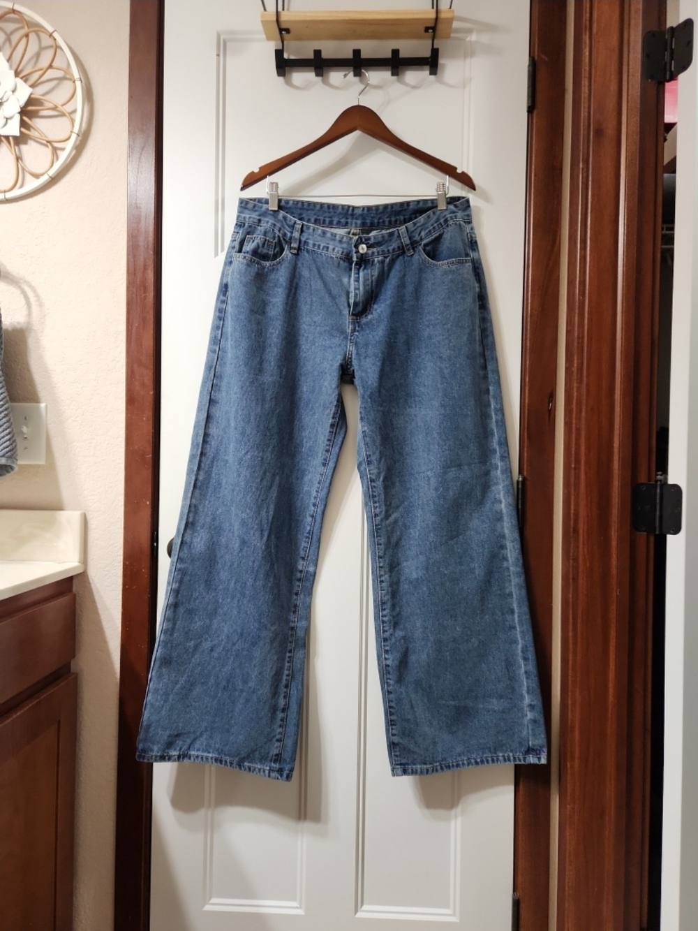 SHEIN Wide Leg Mid-Rise Jeans - XL